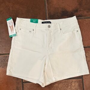 NWT Calvin Klein Women's white Jean Shorts. Size 12